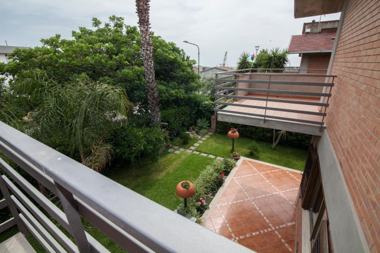 B&B Villa Carmen Сант-Алессио-Сикуло Экстерьер фото